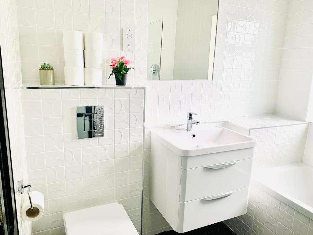 Fancy Flat In Central Лондон Екстериор снимка